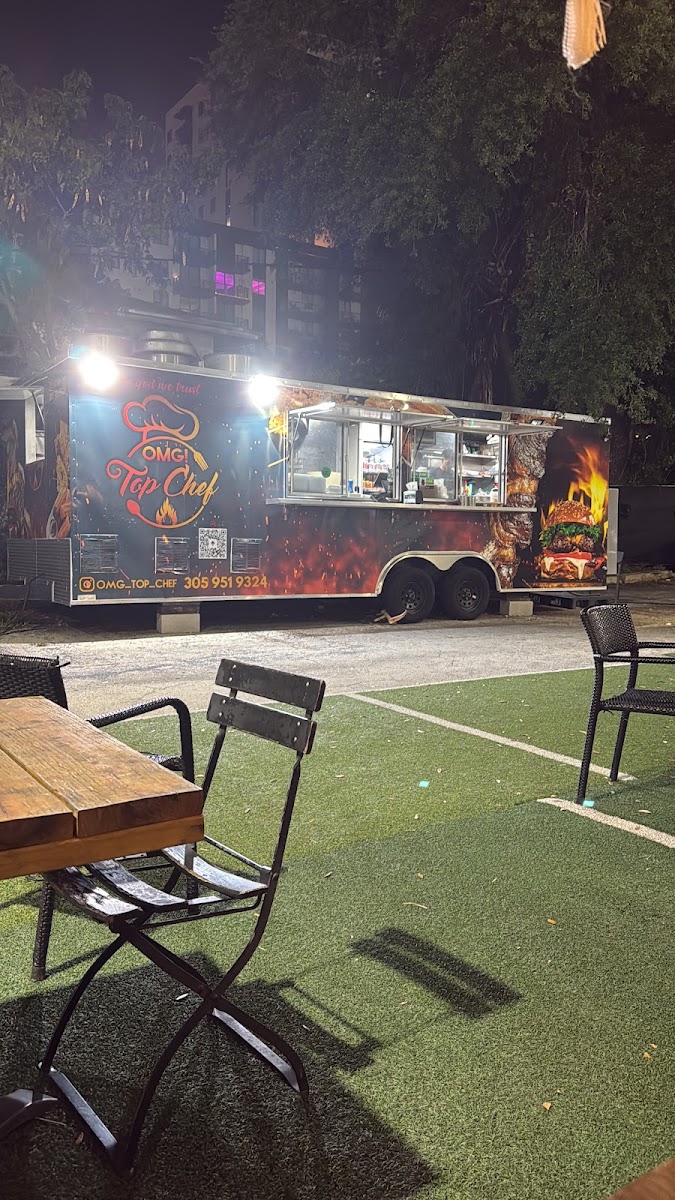 OMG TOP CHEF food truck at its Miami location